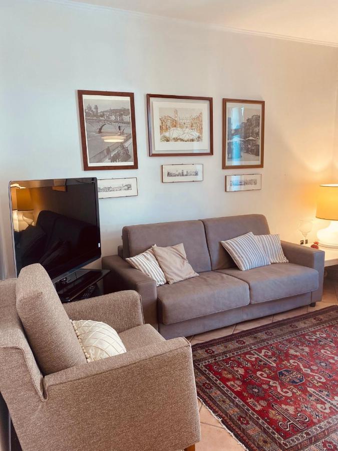 Il Balcone Di Aurora Appartement Verona Buitenkant foto